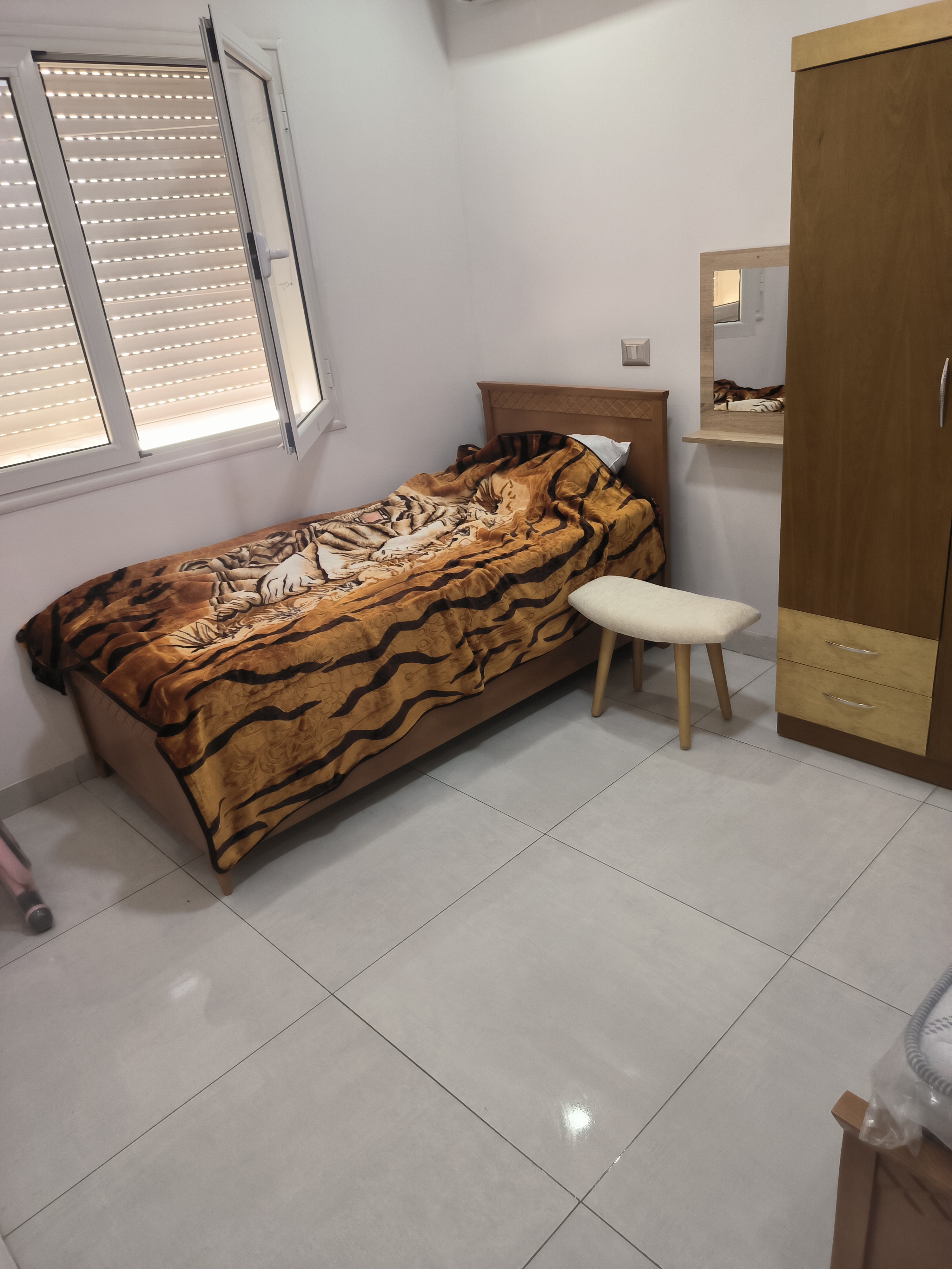 El Menzah Cite El Mahrajene Location Appart. 1 pice Appartement