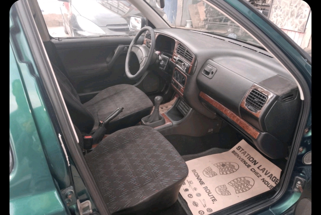 El Menzah El Manar 1 Volkswagen Golf 3 Une trs bonne affaire