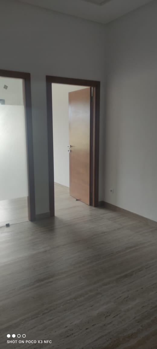 La Soukra Dar Fadhal Bureaux & Commerces Bureau Bonne occasion