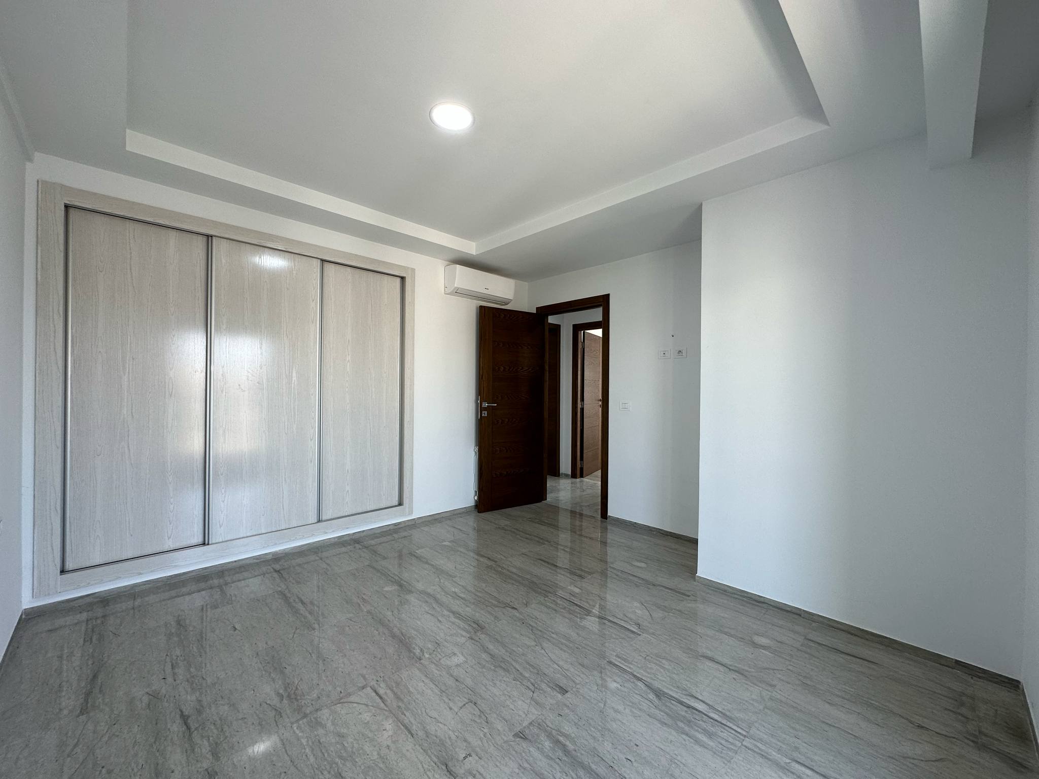 El Menzah El Menzah 9 Location Appart. 3 pices Appart s2 neuf haut standing  menzah 9c