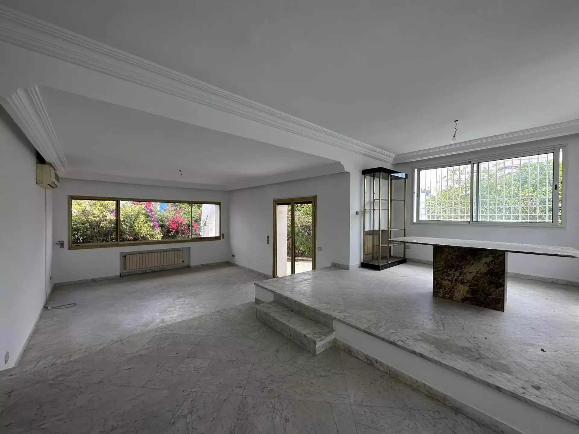 El Menzah El Menzah 9 Location Maisons Villa s7  menzah 9 sur artre principale
