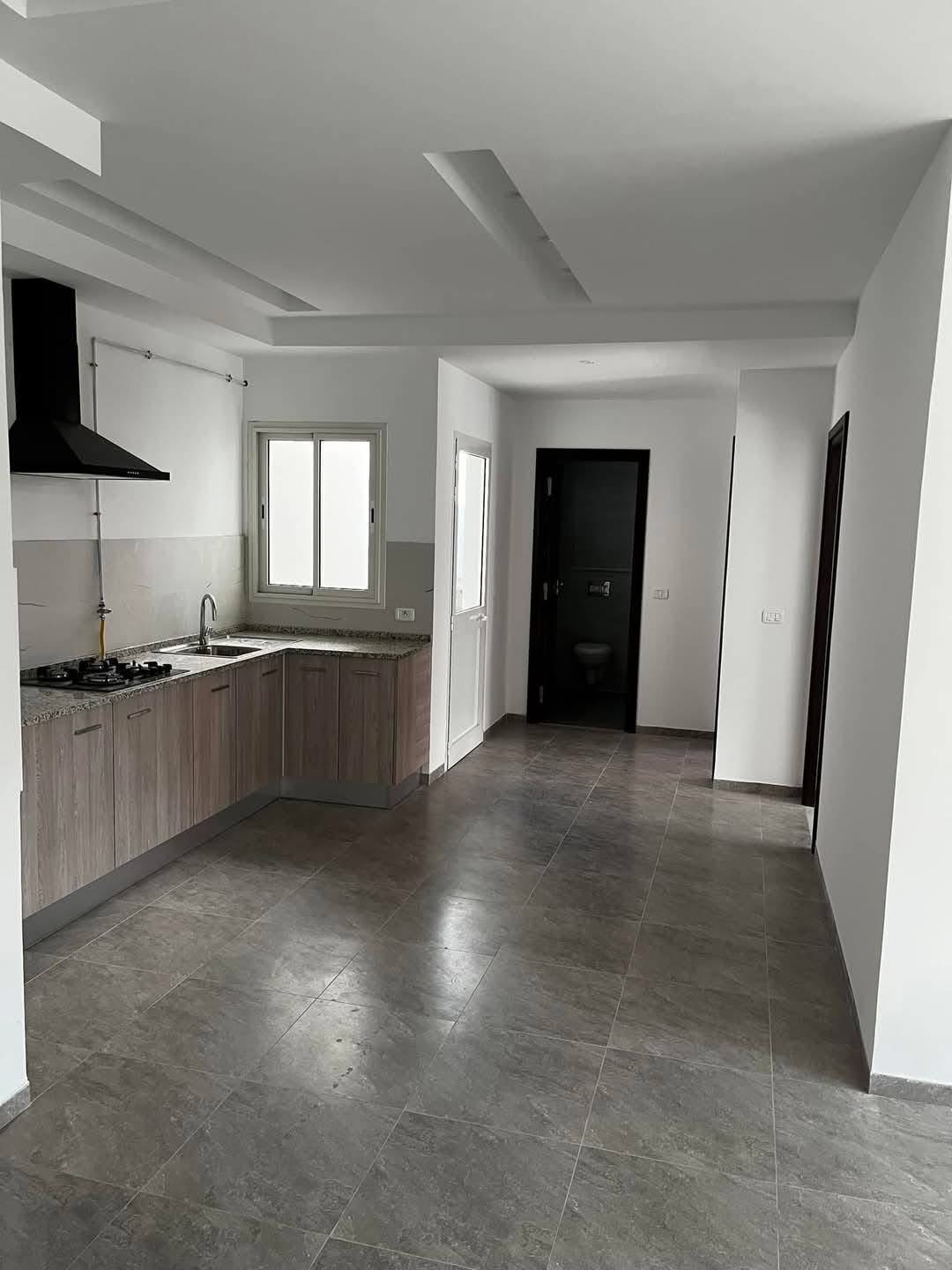 Raoued Cite Essahafa Location Appart. 3 pices Etage de villa mbm 03