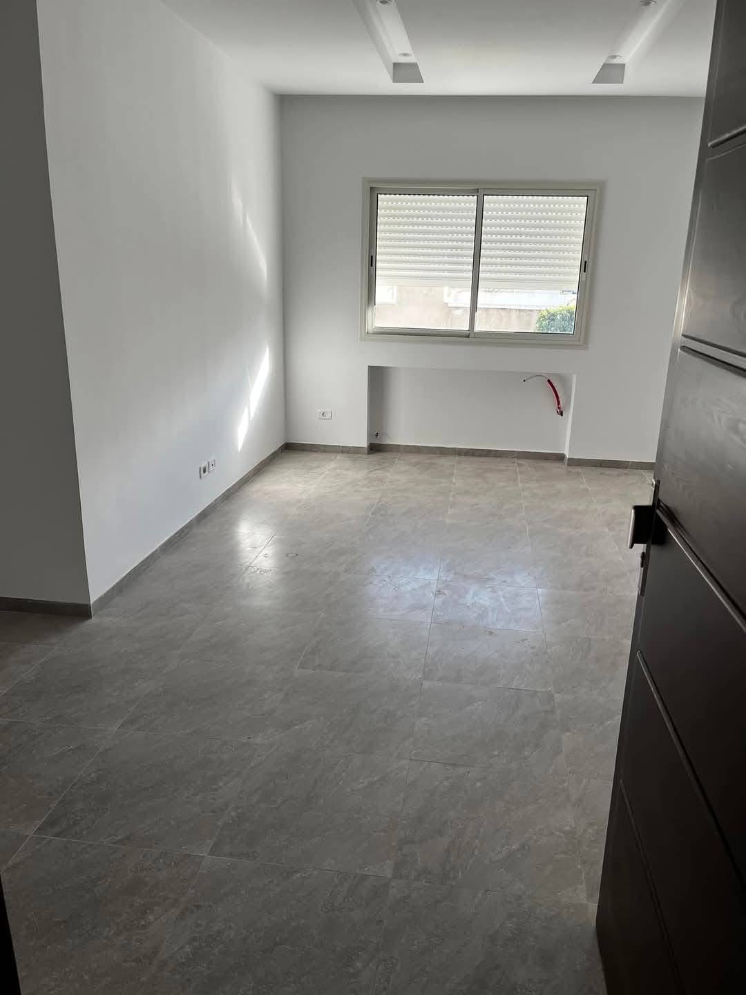 Raoued Cite Essahafa Location Appart. 3 pices Etage de villa mbm 03