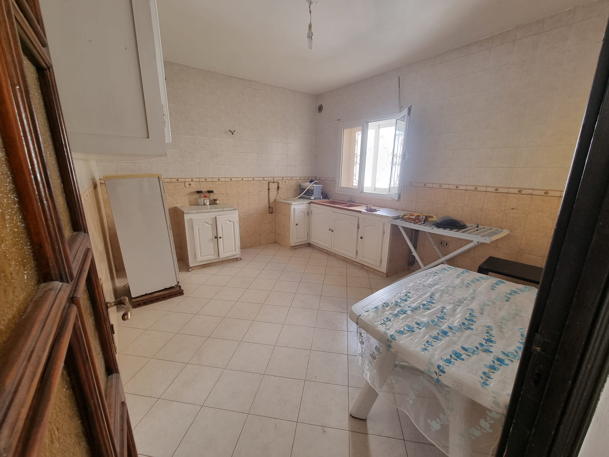 Raoued Ariana Essoughra Location Appart. 3 pices Etage de villa indep meuble