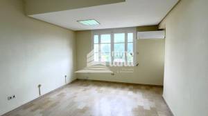El Menzah Cite El Mahrajene Location Appart. 1 pice Appartement hall4  de 130m2  cit