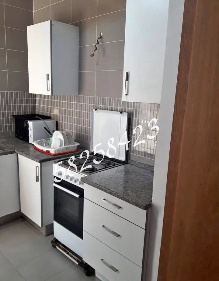 La Marsa El Aouina Vente Appart. 2 pices S plus 1 cite el wahat tel 58258423 fb 7724