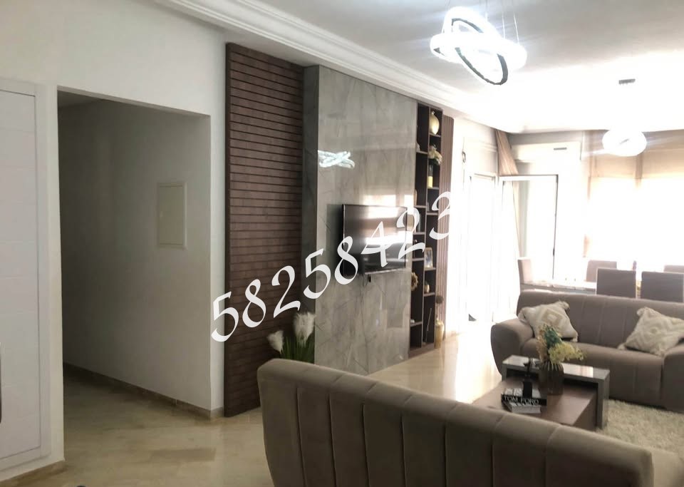 La Marsa El Aouina Location Appart. 5 pices+ S plus 4 wahat tel 58258423 fb 7975