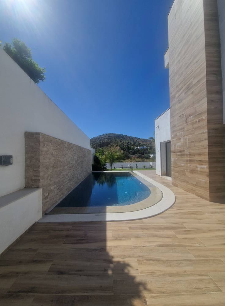 Ariana Ville Riadh Landlous Vente Maisons Villa trs  haut standing jabbes sidi thabet