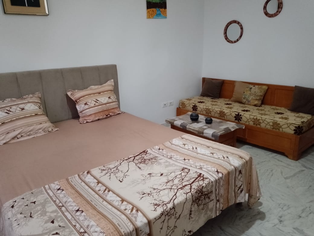 Mnihla Cite Ennasr Location Appart. 3 pices Studio s0 meubl  ennasr