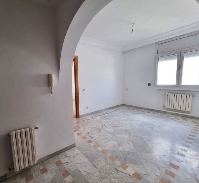 Mnihla Cite Ennasr Location Appart. 3 pices Coquet appartement s2  ennasr2
