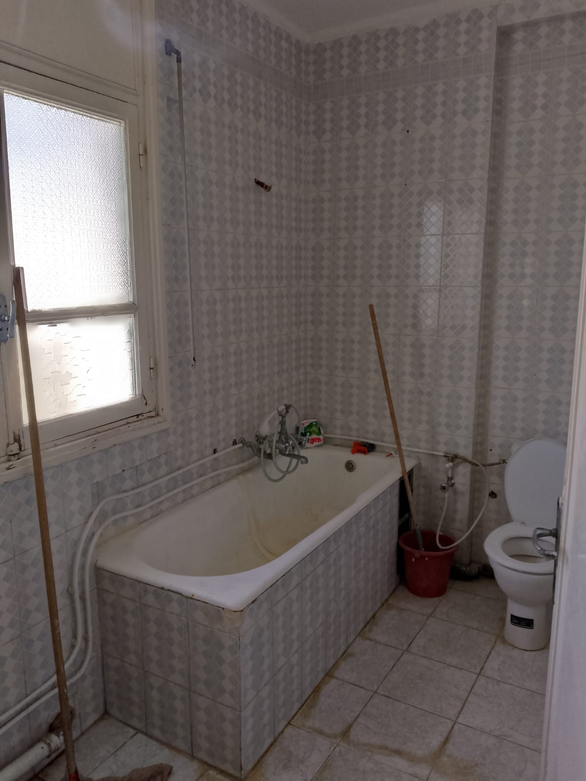 El Menzah El Manar 2 Location Appart. 2 pices Un studio s1  manar2