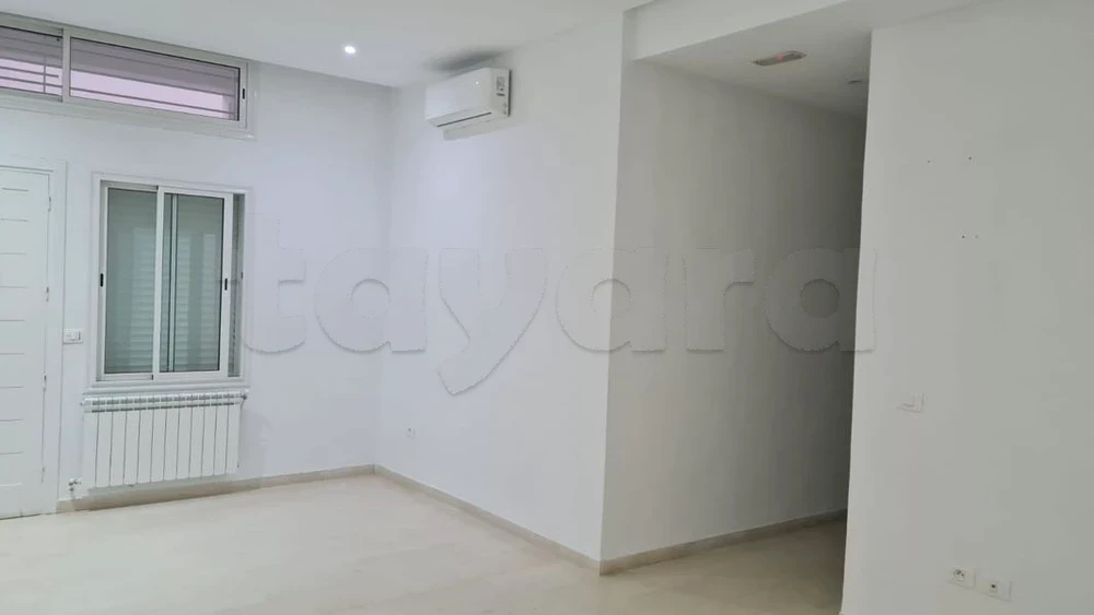 El Menzah El Manar 1 Location Appart. 3 pices Magnifique appartement s2 haut standing  manar1