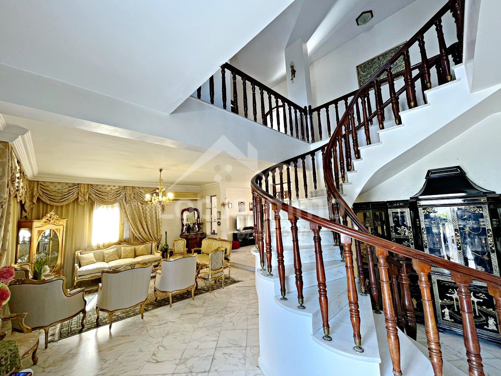 Ariana Ville El Menzah 8 Vente Maisons Villa s5  menzah 8