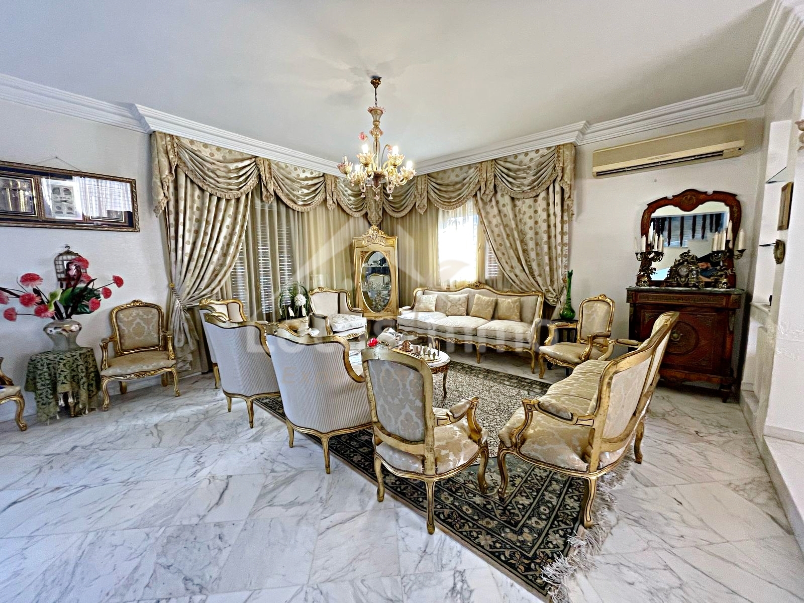 Ariana Ville El Menzah 8 Vente Maisons Villa s5  menzah 8
