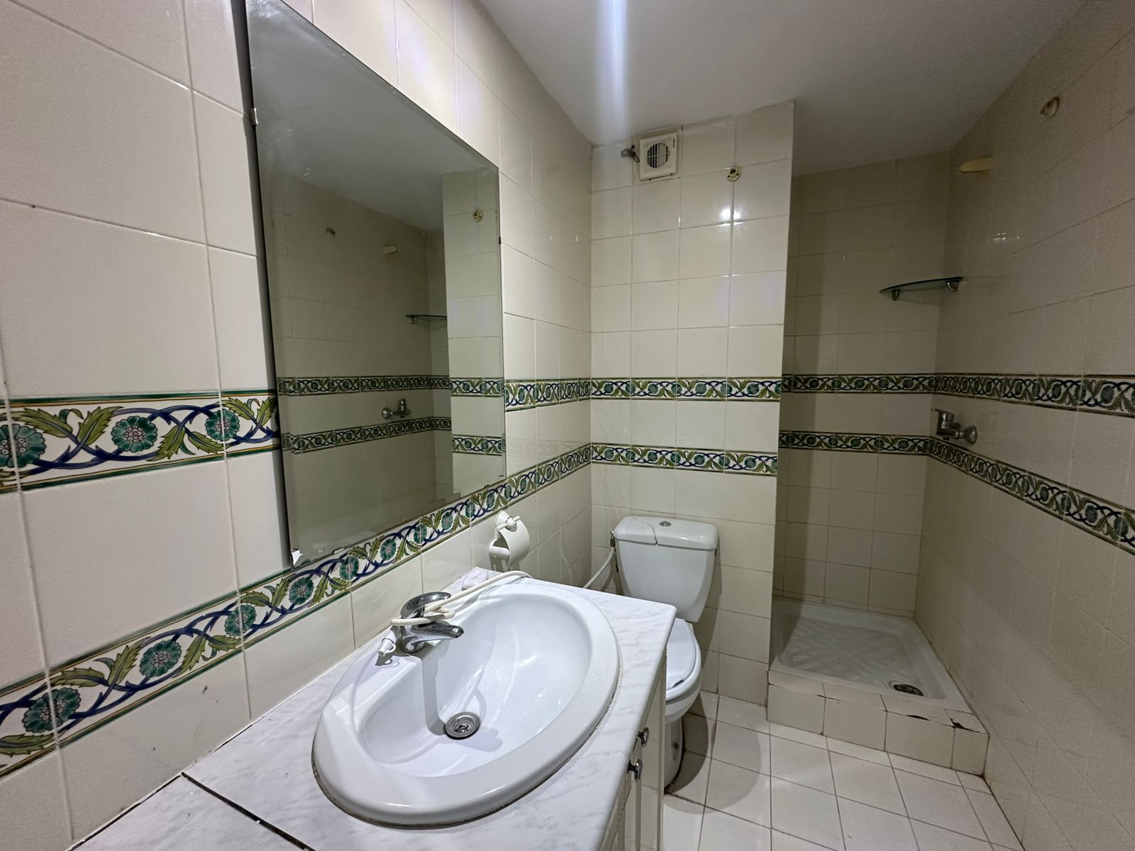 Ariana Ville Cite Ennasr 2 Vente Appart. 3 pices Appartement bureau h2  cit ennasr