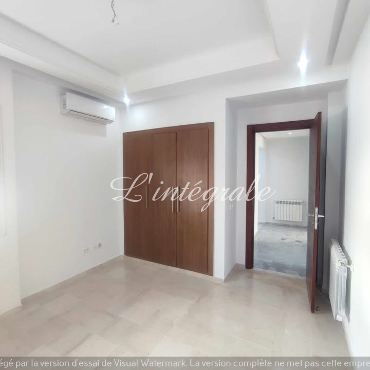 Ariana Ville Cite Ennasr 2 Location Appart. 4 pices S3 haut standing