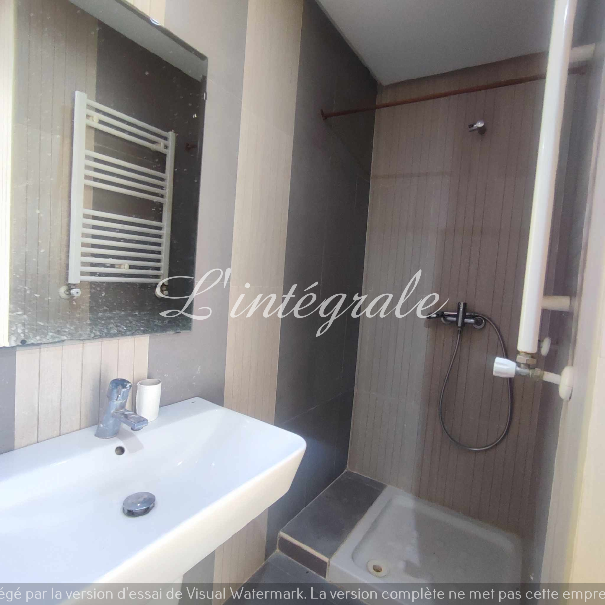 Ariana Ville Cite Ennasr 2 Location Appart. 2 pices S1 haut standing avec places de parking