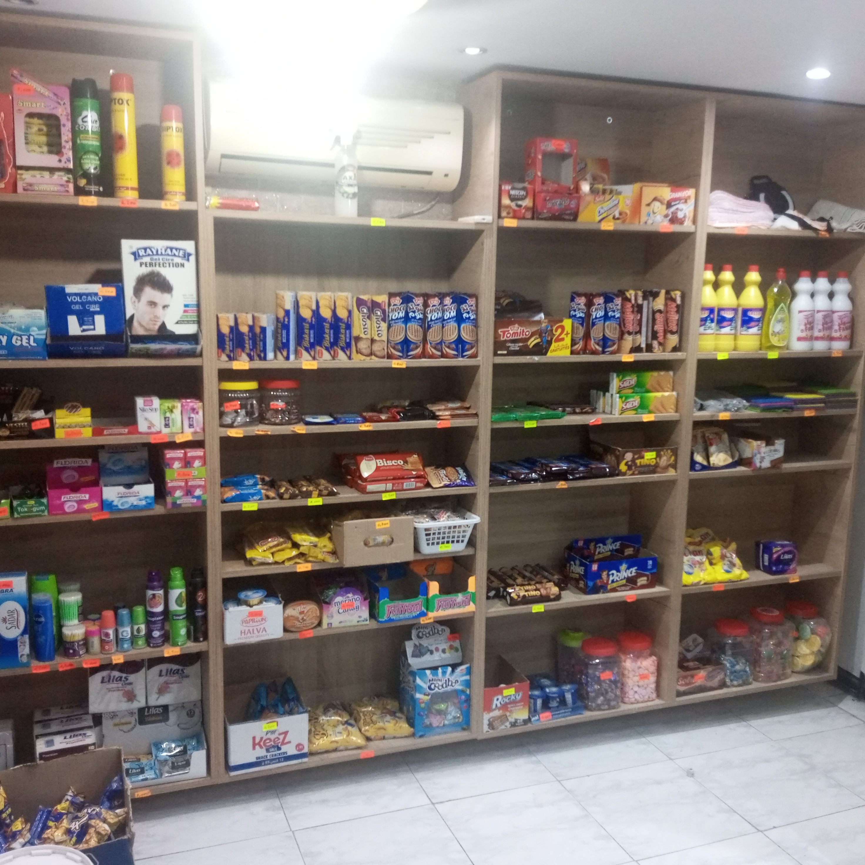 Hammam Lif Bou Kornine Autres meubles Autres Matriel drugstore tout neuf