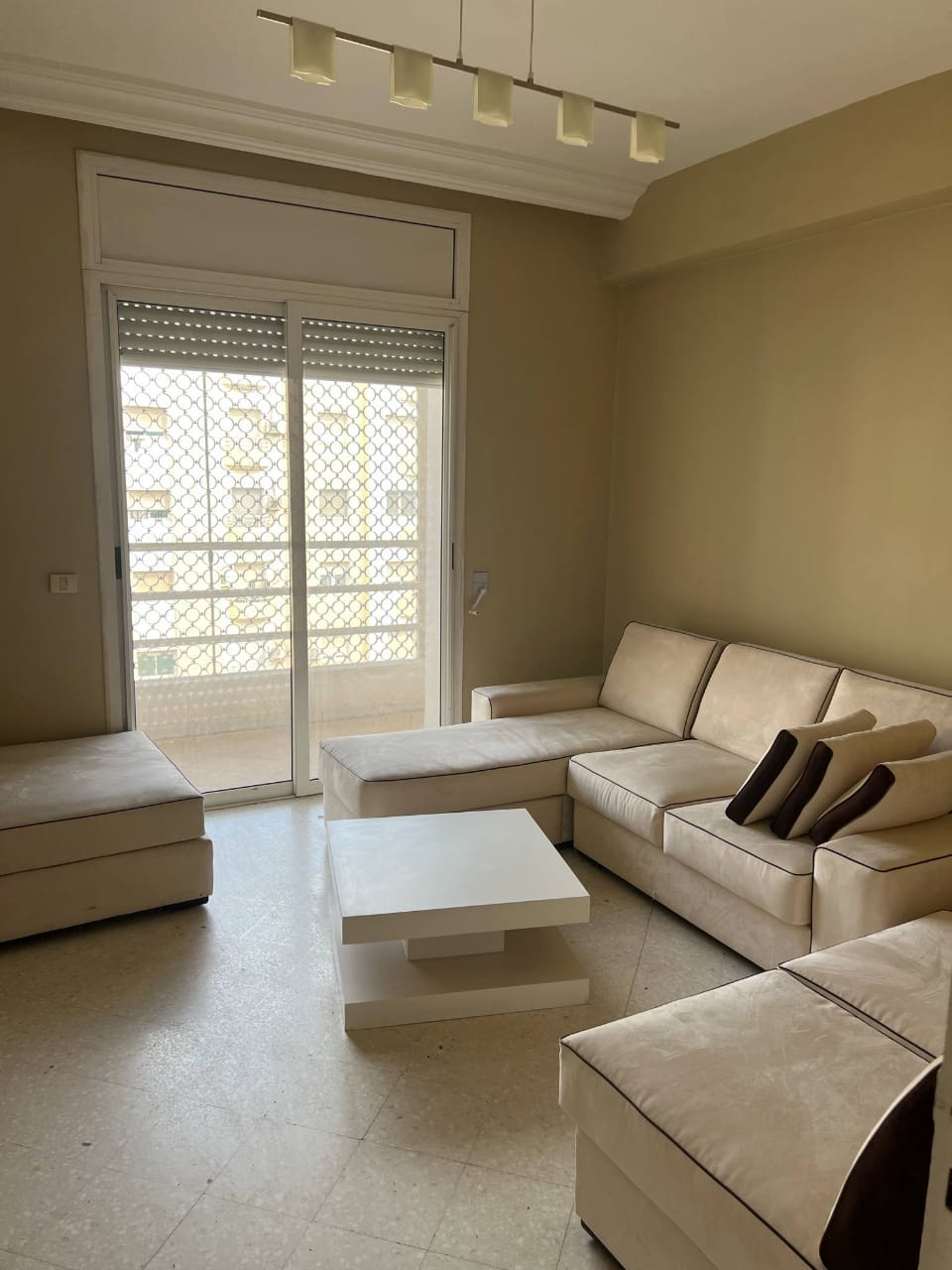 Ariana Ville Cite Ennasr 1 Location Appart. 4 pices S plus 3 cit nasr 1 vide