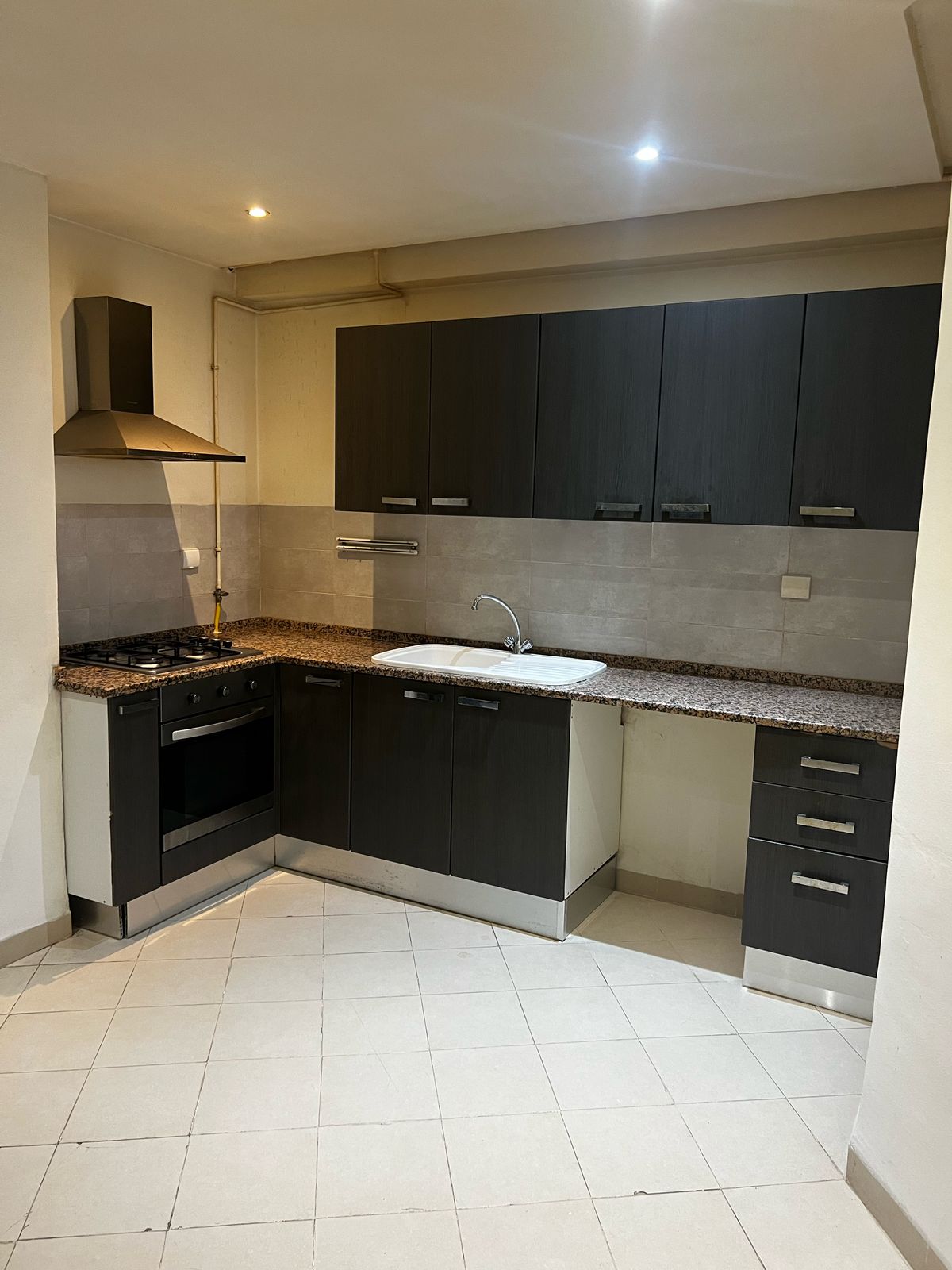 Ariana Ville Riadh Landlous Location Appart. 3 pices Appartement s 2 ht standing riadh landalos