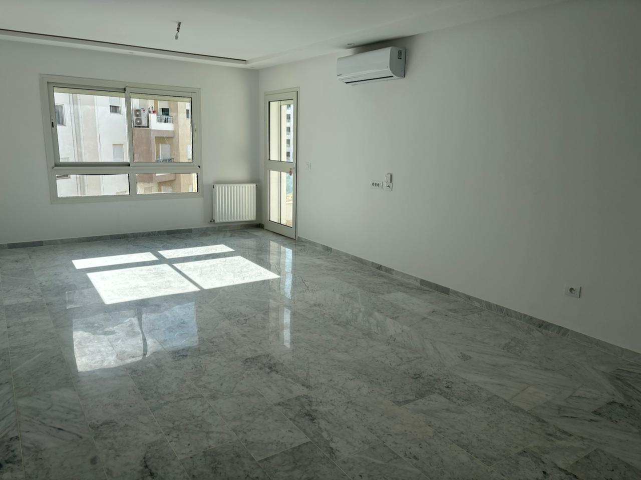 El Menzah El Menzah 9 Location Appart. 3 pices Un appartement s 2 jamais habit menzah 9c