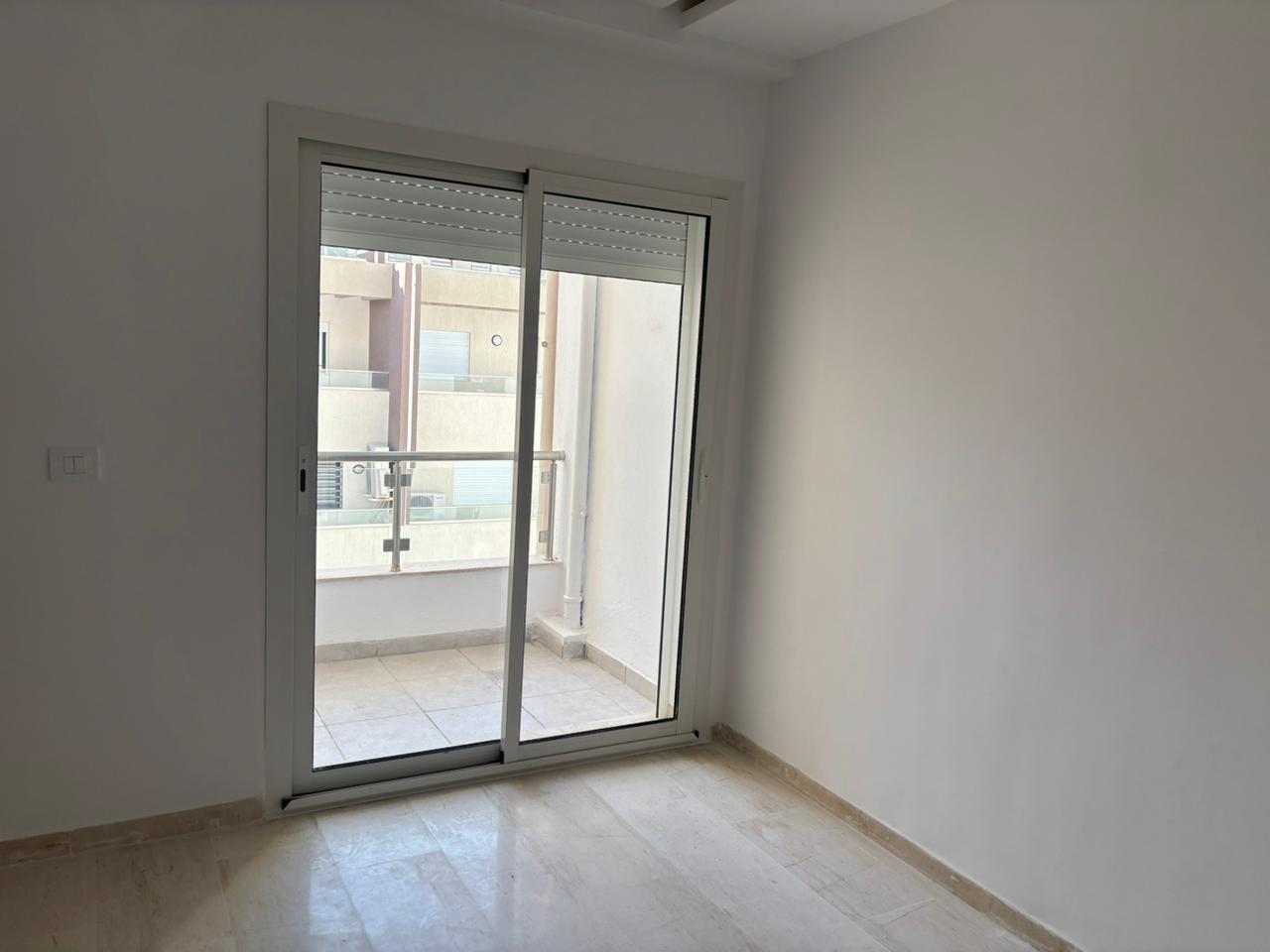 El Menzah El Menzah 9 Location Appart. 3 pices Un appartement s 2 jamais habit menzah 9c