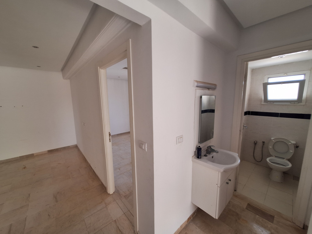 Raoued Cite El Ghazala 1 Vente Appart. 4 pices Triplex unique  el ghazela s4 avec un s1 terrasse