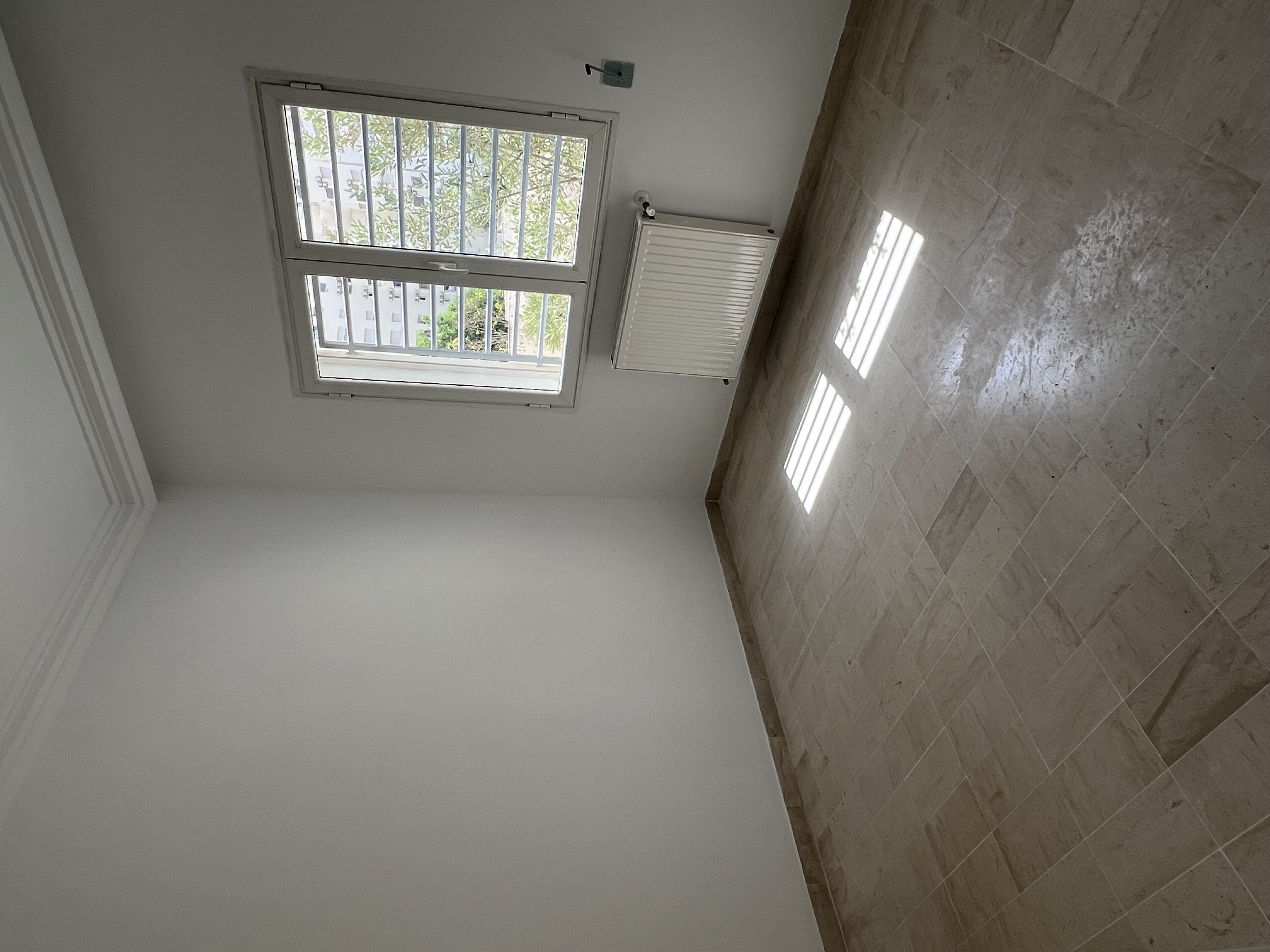 Cite El Khadra Zone urbaine nord Vente Appart. 3 pices Appartement s2 au rdc