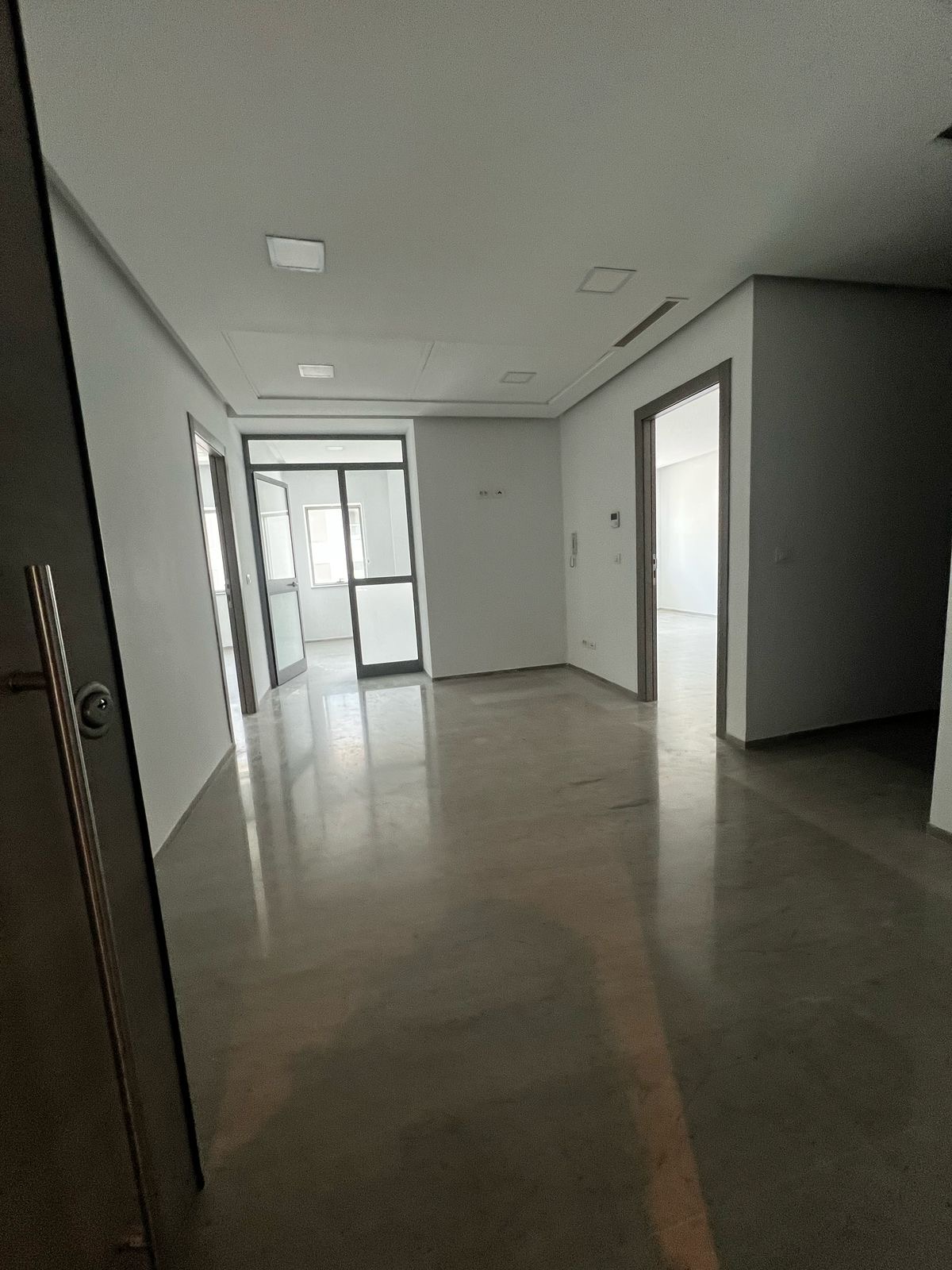 La Marsa Berge Du Lac Location Appart. 3 pices Bureau 161 m2 lac 2
