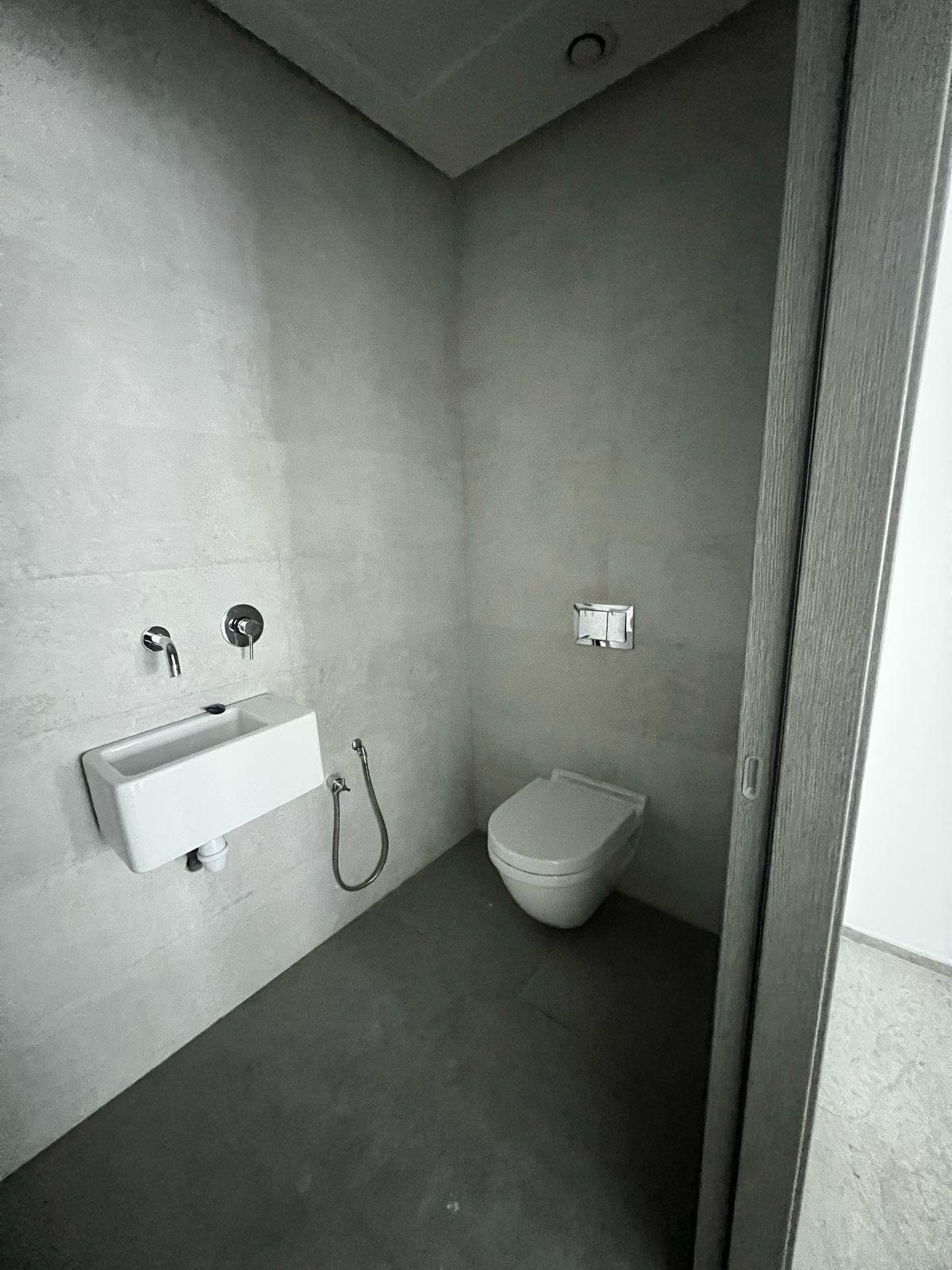 La Marsa Berge Du Lac Location Appart. 3 pices Bureau de 103 m2 h3