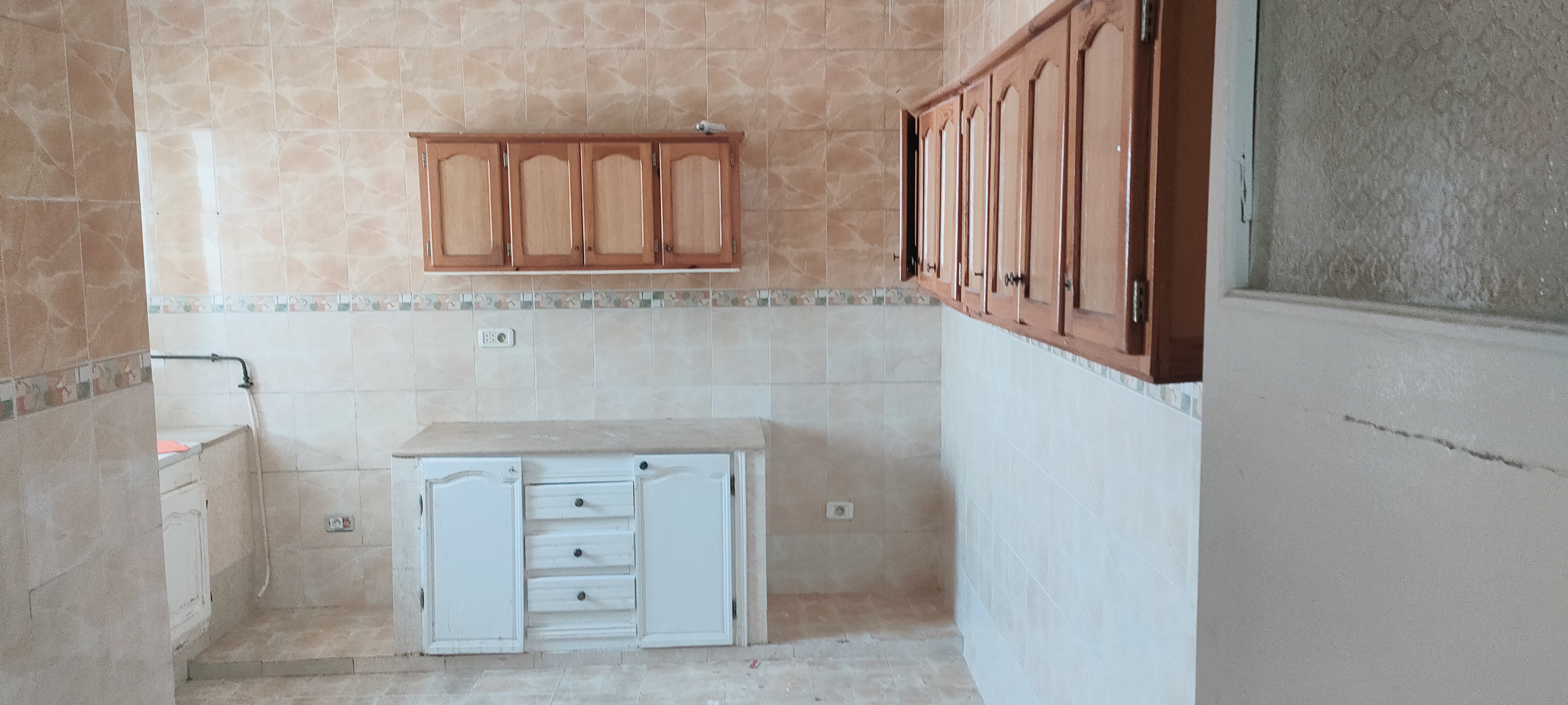 Ariana Ville Ariana Location Appart. 4 pices Etage de villa