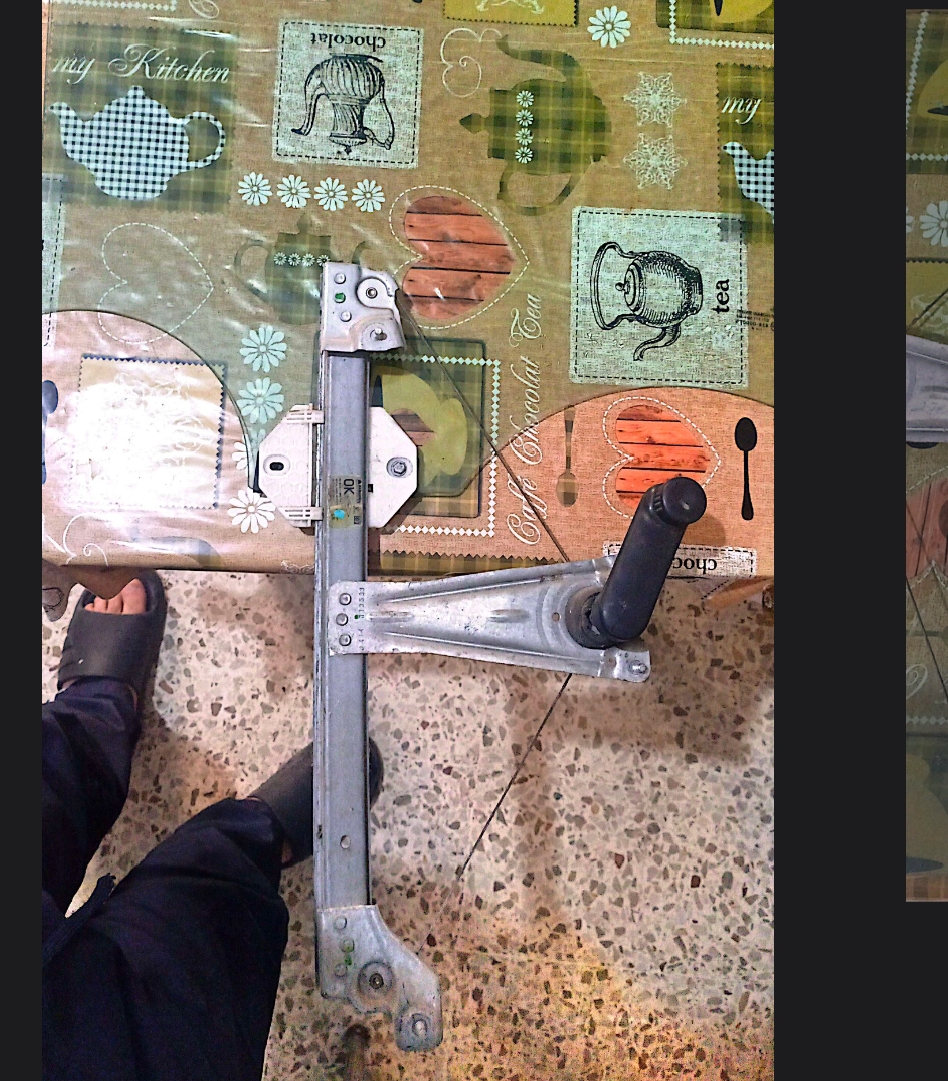 El Mourouj Cite Azza 1 Pices Dtaches Autres Pices Auto Pice porte gauche arrire symbol 2