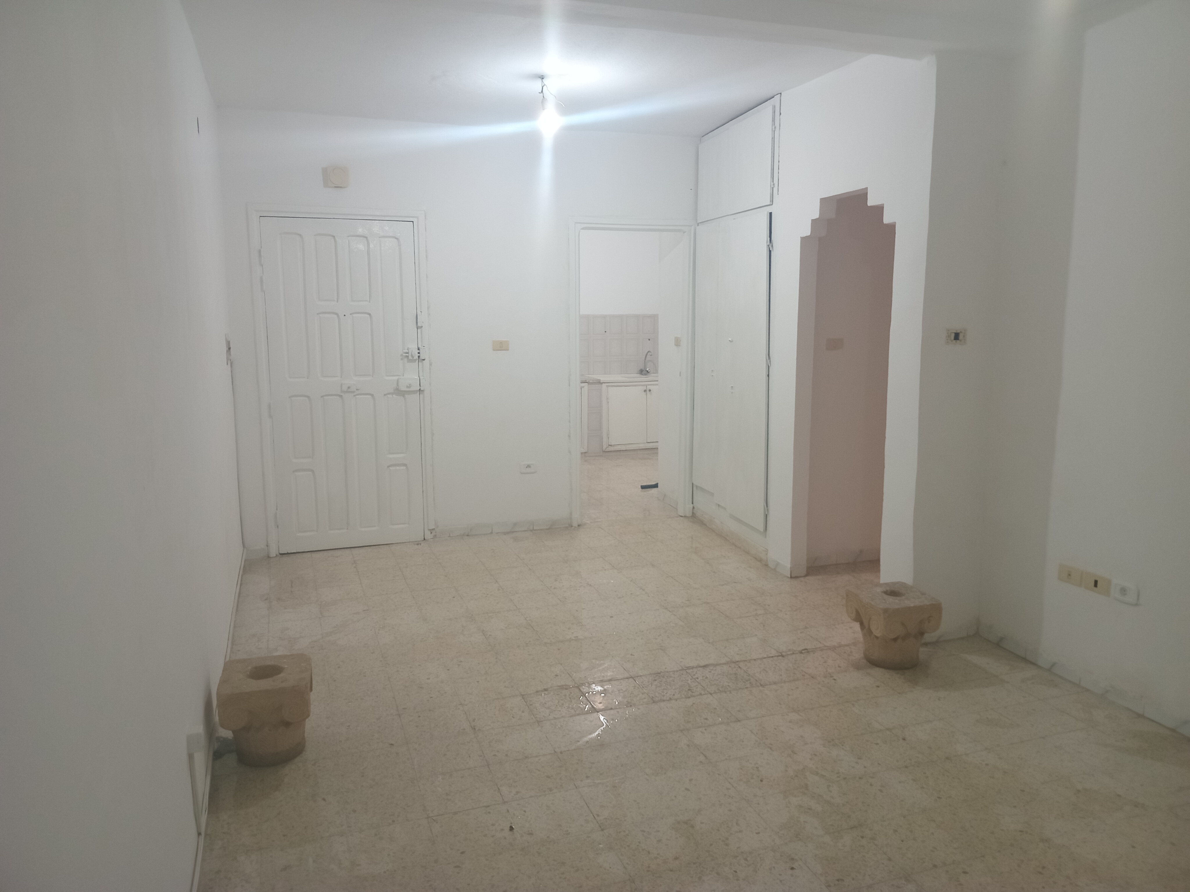 El Mourouj El Mourouj Location Appart. 2 pices Appartement 80m2 au 4tage resid grenade