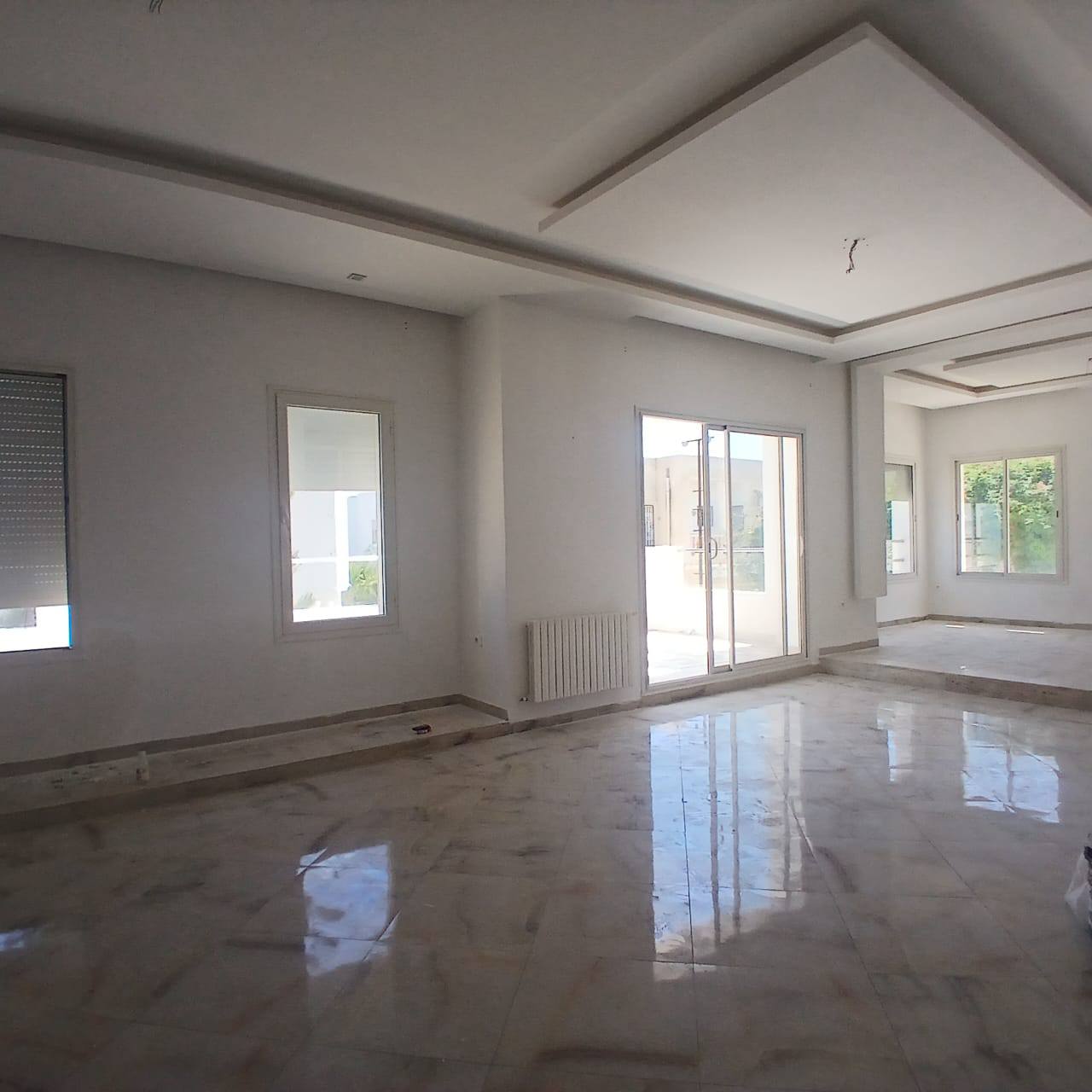 La Soukra La Soukra Location Maisons Etage s3 garage soukra
