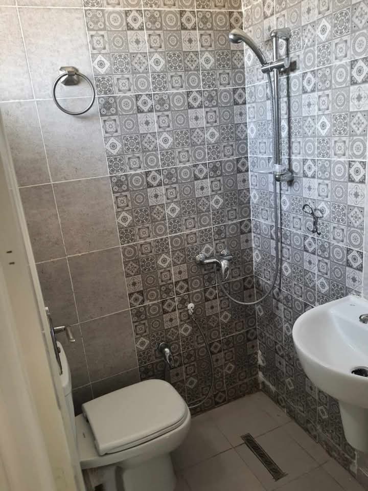 La Soukra La Soukra Location Appart. 4 pices S3  soukra zone hamadi abid