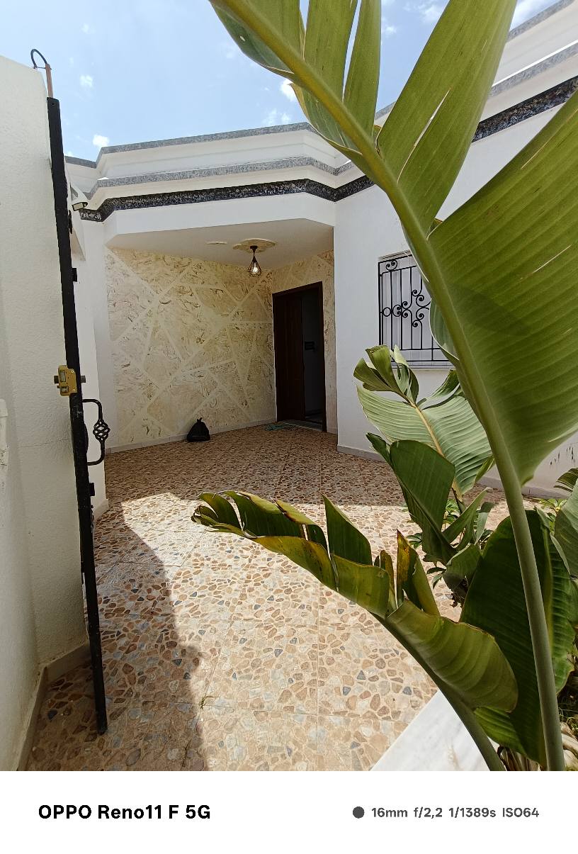 El Haouaria El Haouaria Vente Appart. 2 pices Une maison au centre ville el haouaria
