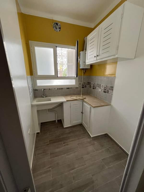 Cite El Khadra Cite El Khadra Partage Appart. 3 pices Partage un appartement avec une fille