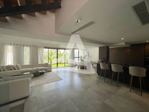 La Marsa Gammart Location Maisons  dun triplex  avec piscine  hh-ref5045a