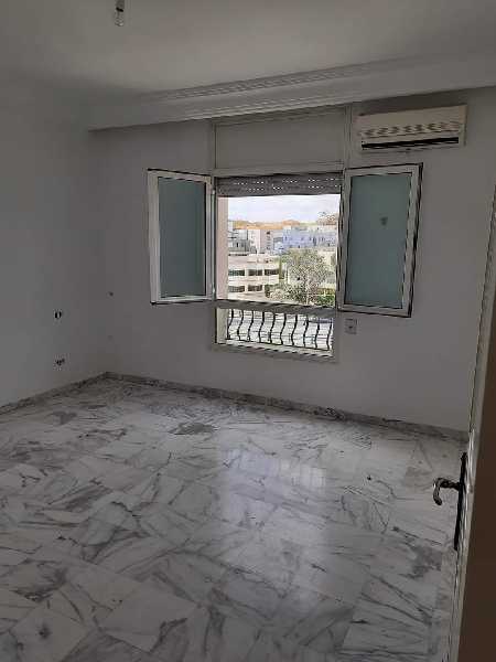 Ariana Ville Riadh Landlous Location Appart. 4 pices S3 1250 d riadh andalous