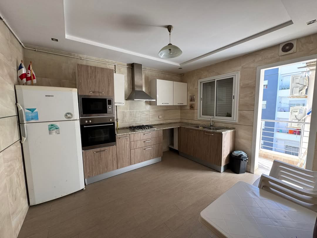 Ariana Ville Riadh Landlous Bureaux & Commerces Bureau S3 usage bureautique 1850 d riadh andalous