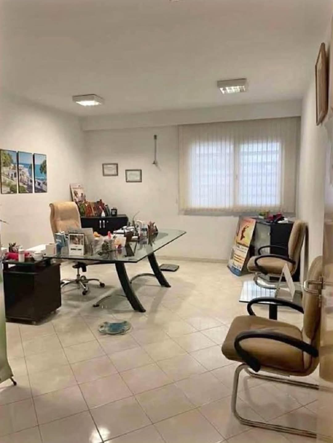 Ariana Ville Cite Ennasr 2 Bureaux & Commerces Bureau Bureau h1 1350 d  ennasr 2