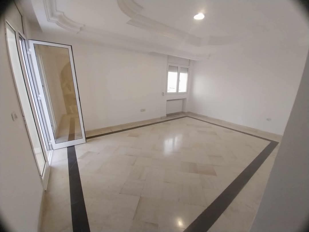 Mnihla Jardins d'el Menzah Location Appart. 4 pices Etage de villa s3 jardin del menzah 2