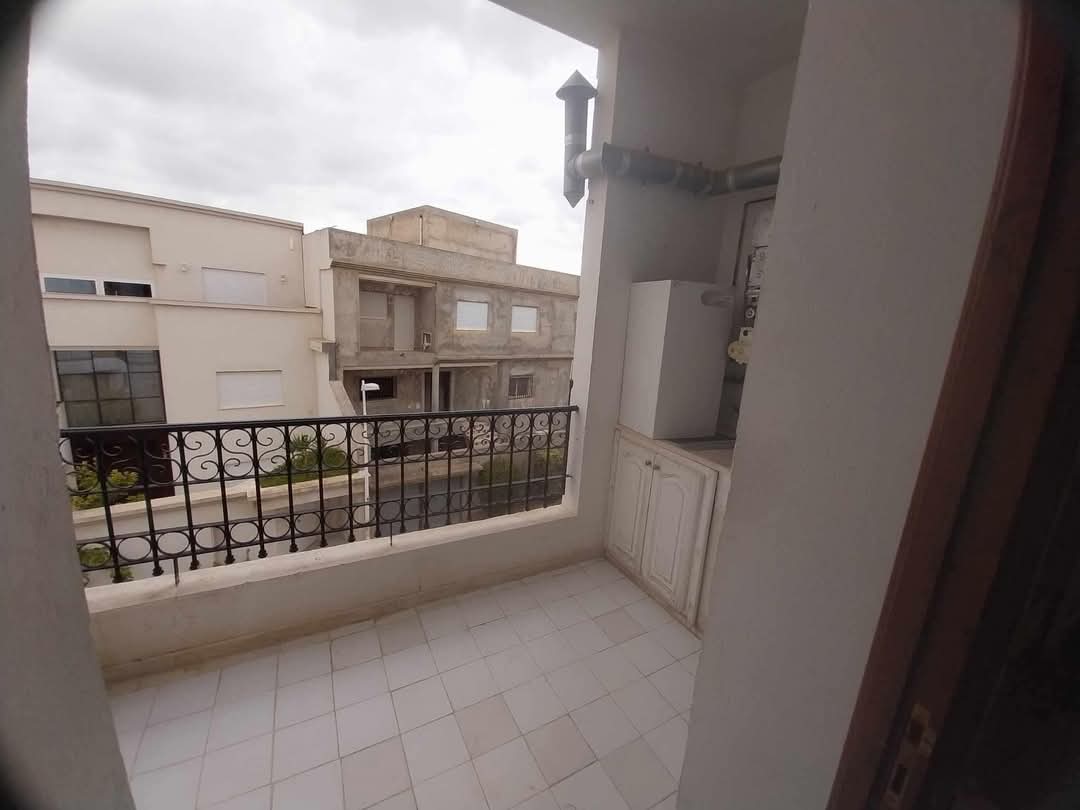 Mnihla Jardins d'el Menzah Location Appart. 4 pices Etage de villa s3 jardin del menzah 2