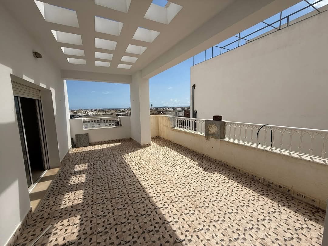 Ariana Ville Riadh Landlous Location Appart. 5 pices+ S5 avec terrasse 2650  riadh andalous