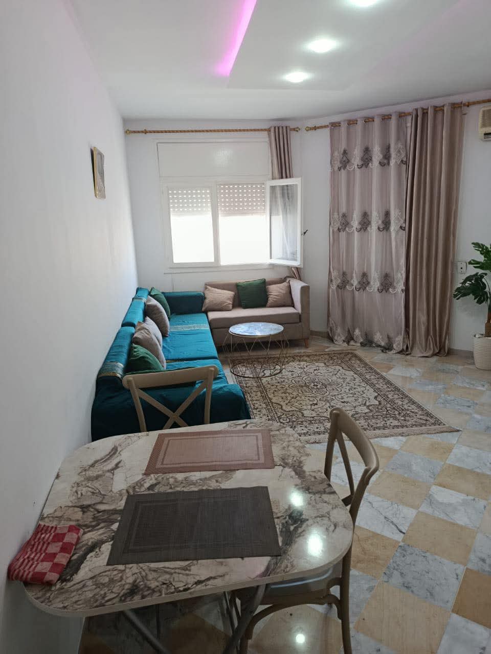 Ariana Ville Cite Ennasr 1 Location Appart. 2 pices S1 meuble 1200 ennasr 1