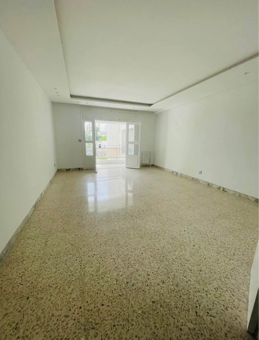 El Menzah Mutuelle Ville Location Appart. 4 pices S3 1400d nord hilton mutuelle ville