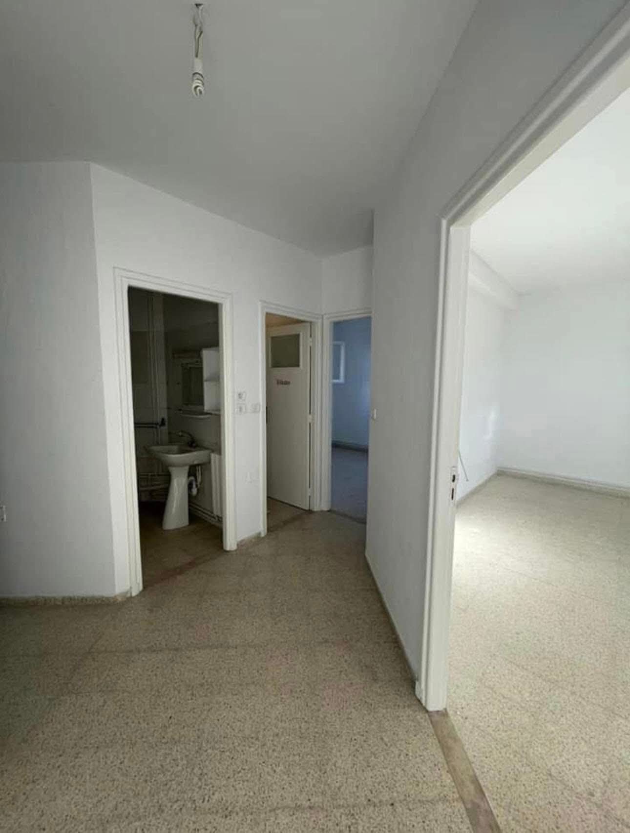 El Menzah El Menzah 9 Location Appart. 2 pices S2 880d menzah 9
