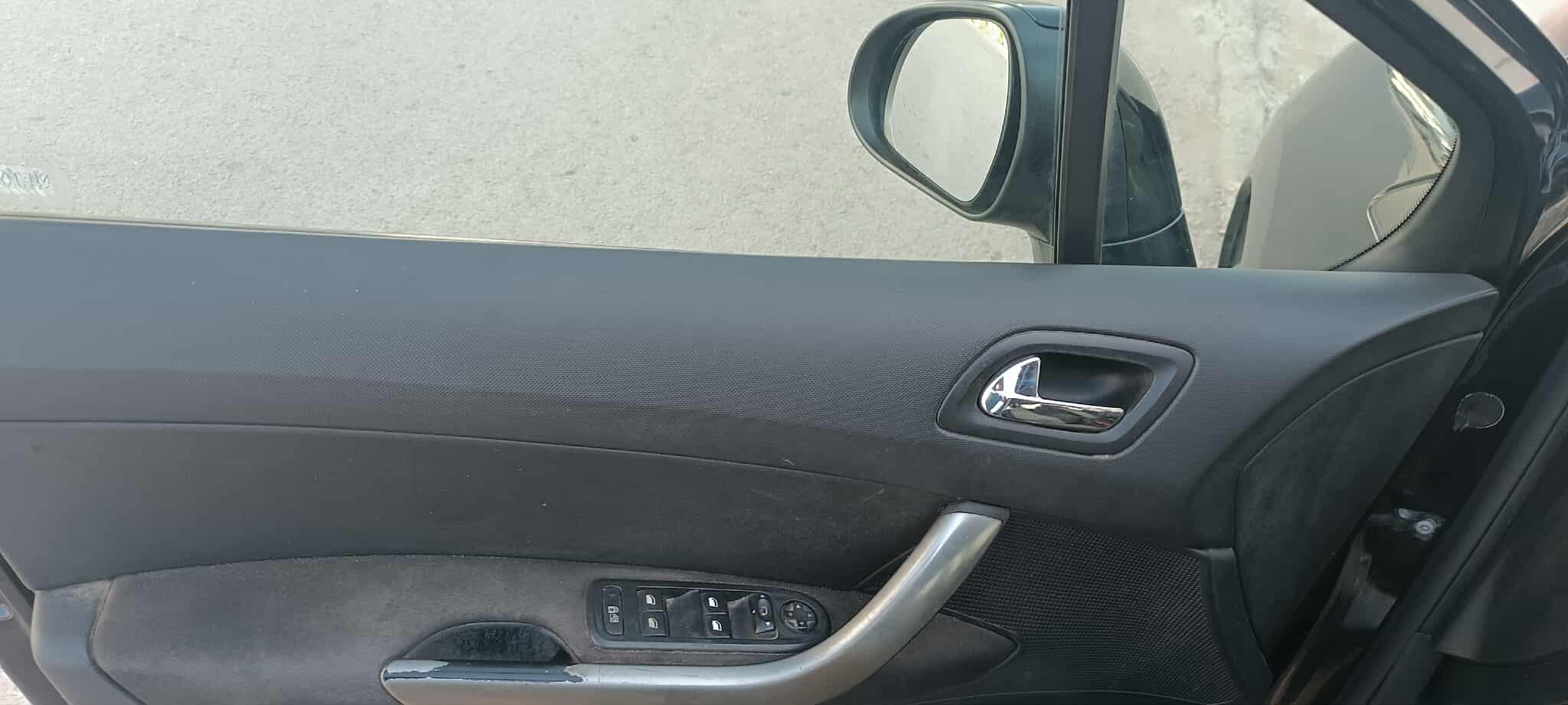 El Menzah El Manar 2 Peugeot 308 Peaugeot 308