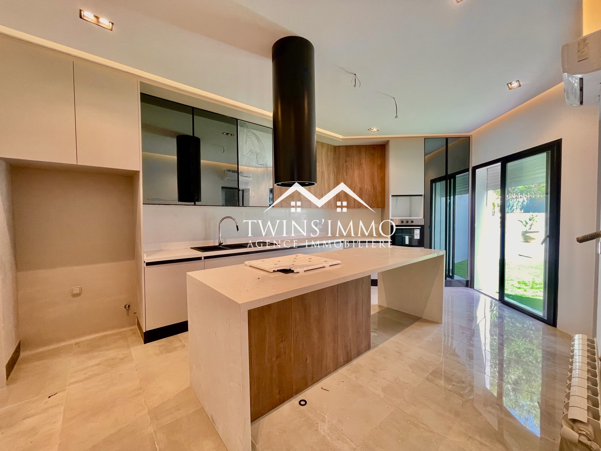La Marsa Berge Du Lac Location Duplex Triplex s4 neuf aux berges du lac 2