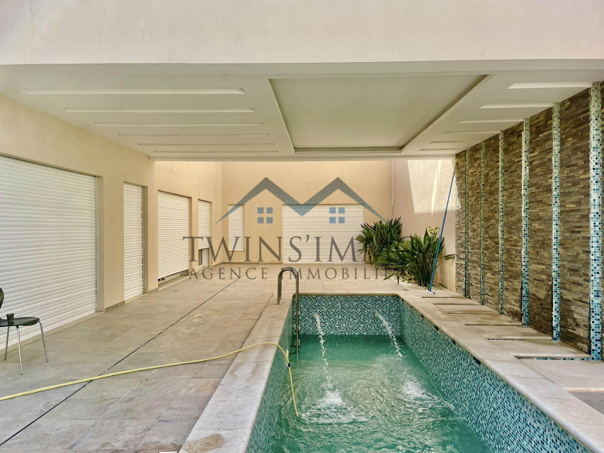 La Soukra La Soukra Location Maisons Villa s4 avec piscine  la soukra